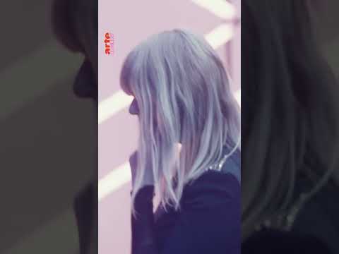 Head in the clouds with @trentemollerOfficial's dream pop ! ☁️ #shorts #shoegaze -  ARTE Concert