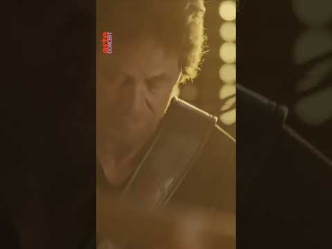 Autumn vibes 🍂 Sting sings "Shape of my heart" inside the Panthéon, Paris – ARTE Concert