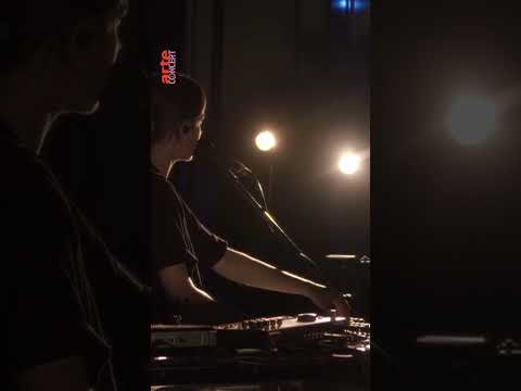 @haniaranimusic playing "Hello" live – ARTE Concert