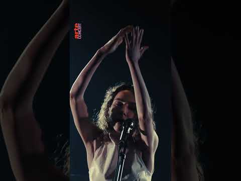 Like a "Prayer at the Gate" by @pjharvey  #shorts #pjharvey -  ARTE Concert