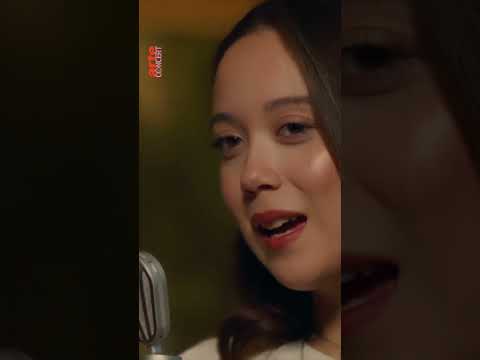 @laufey found her Valentine 💘 #valentinesday #lovesong - ARTE Concert