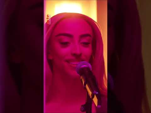 Bilal Hassani interprète “La Question”, chanson piano-voix intime sur le harcèlement – ARTE Concert