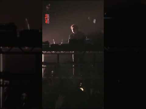 Jamie xx electrifies the Adidas Arena with an vibrant electronic set. Want to join us? –ARTE Concert
