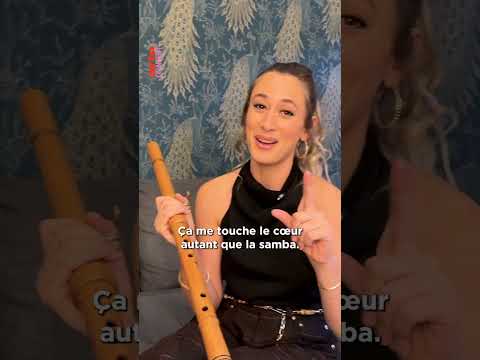 Luiza présente sa flûte offerte par Cezar Cazanoi aux Concerts Volants #Luiza #Flute – ARTE Concert