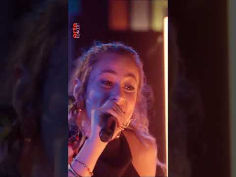 Luiza interprète “Soleil Bleu” aux Concerts Volants #Luiza #Pop #ConcertsVolants – ARTE Concert