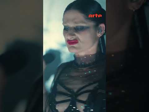 Fever Ray hante son auditoire avec sa musique électronique à son concert Passengers – ARTE Concert