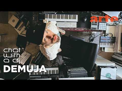 Demuja dans Chat with a DJ - ARTE Concert